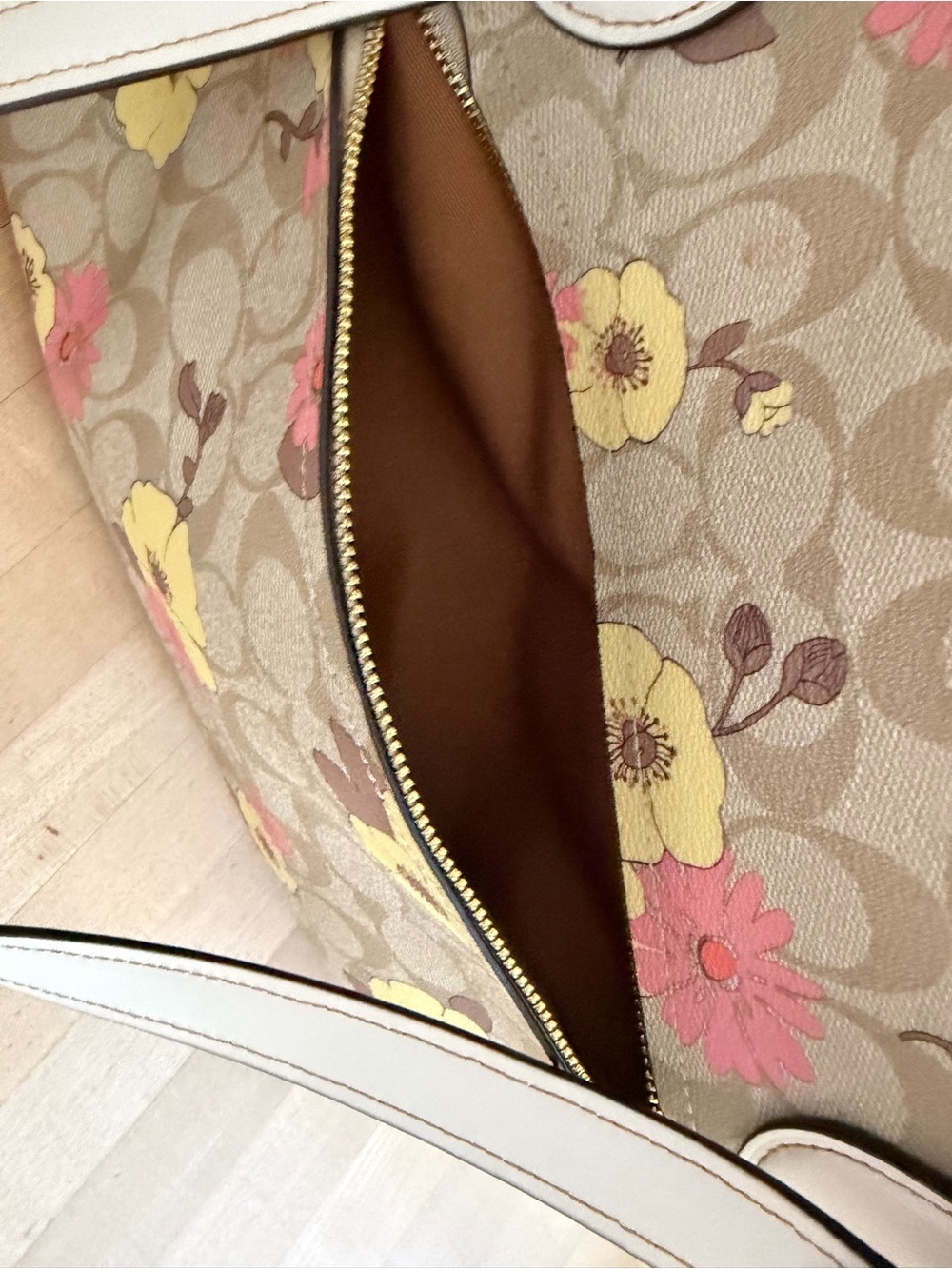 COACH Beige Floral Tote with Yellow & Pink Blooms - Picture 6 of 6
